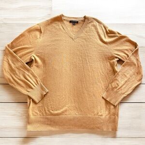 Banana Republic Tan V-Neck Sweater Relaxed Fit